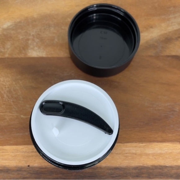 CASE OF 16 Bella Spirit by Chaz Dean Exfoliating Facial Scrub 4oz/ 114g - Picture 5 of 5